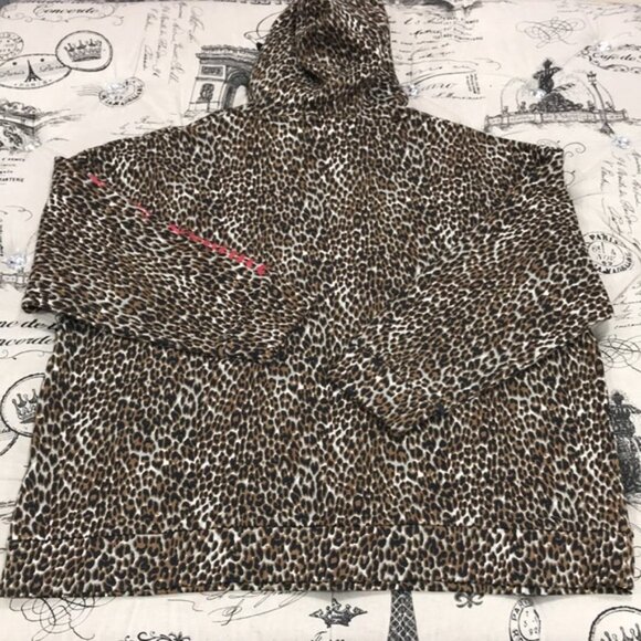 Juicy Couture Animal Graphic Hoodie  Plus Size - Picture 7 of 7